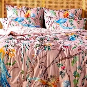 Anthropologie Queen Josie Pink Velvet Quilt with 2 Shams